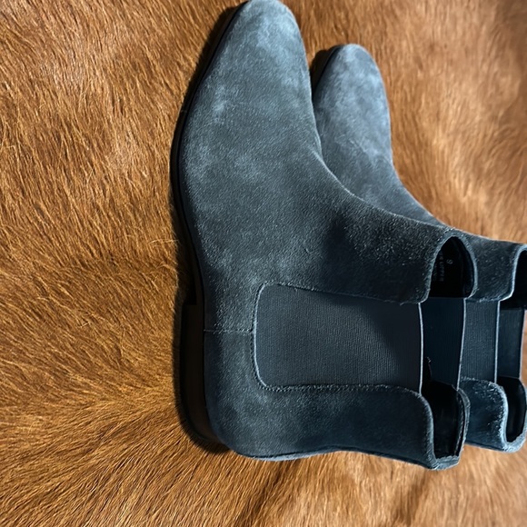 Express Gray Suede Chelsea Boot - Picture 2 of 5